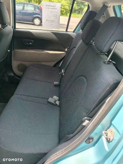 Daihatsu Sirion 1.3 - 7
