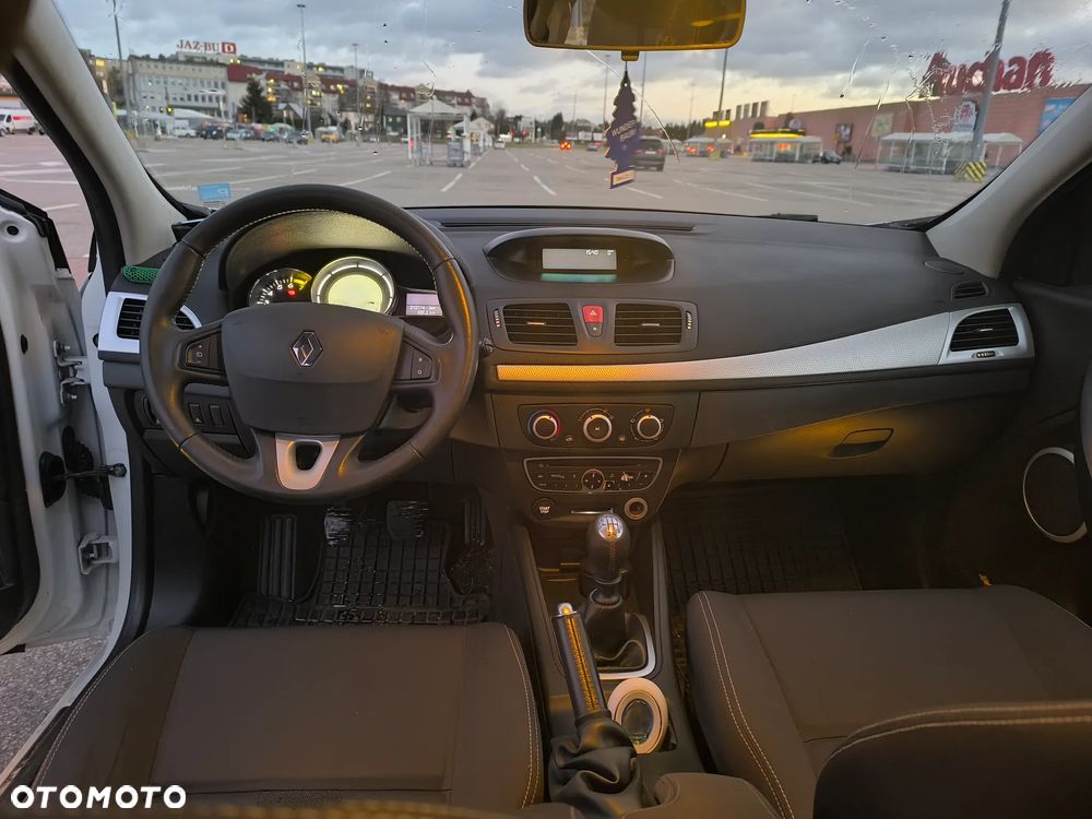 Renault Megane 1.6 16V 110 LIMITED - 10