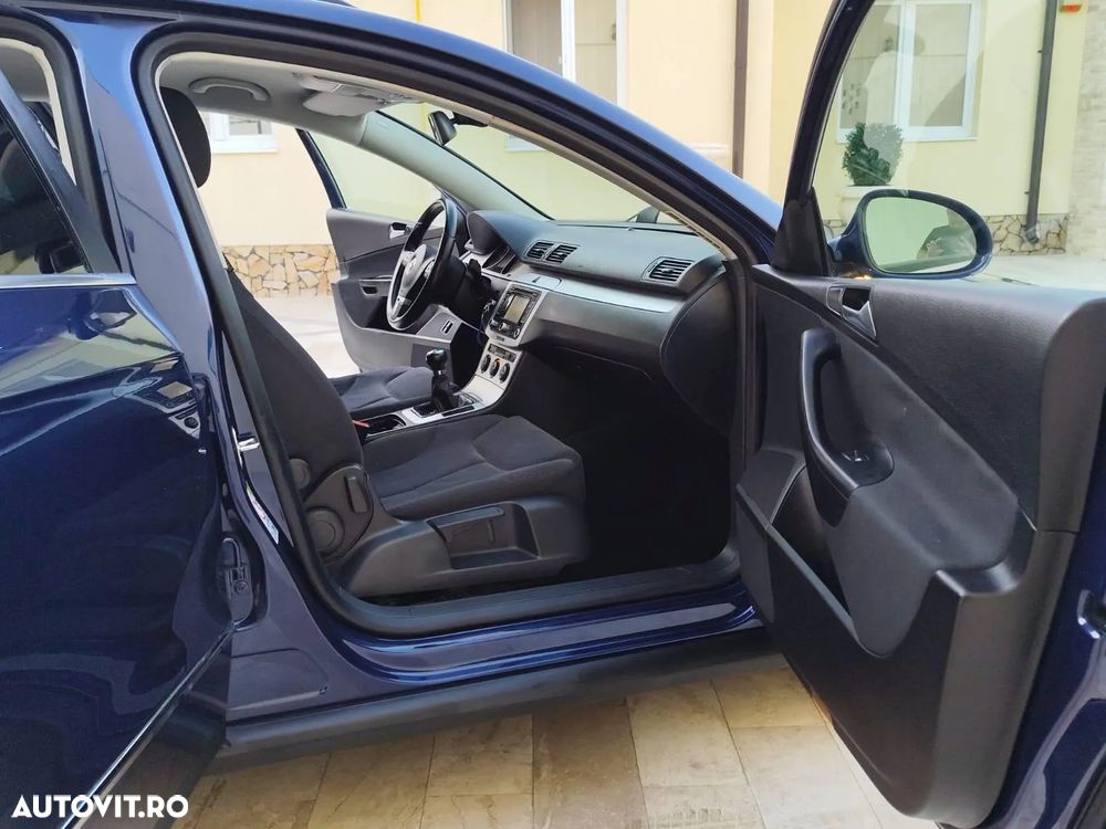 Volkswagen Passat - 7