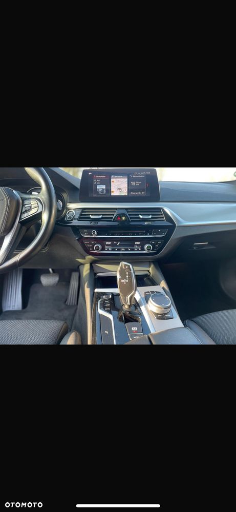 BMW Seria 5 520d xDrive Sport - 6