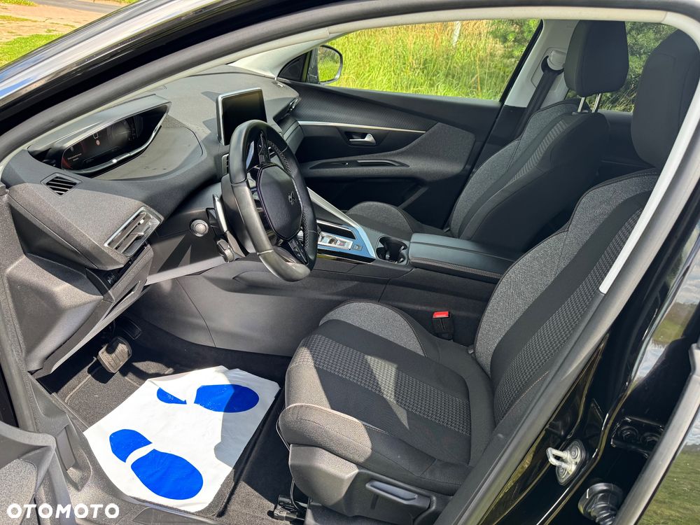 Peugeot 3008 - 16