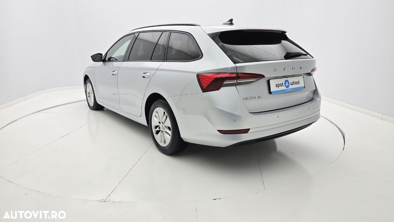 Skoda Octavia Combi 2.0 TDI Ambition - 8