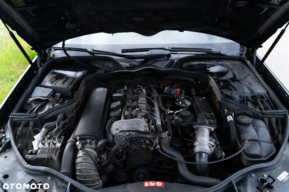Mercedes-Benz Klasa E - 16