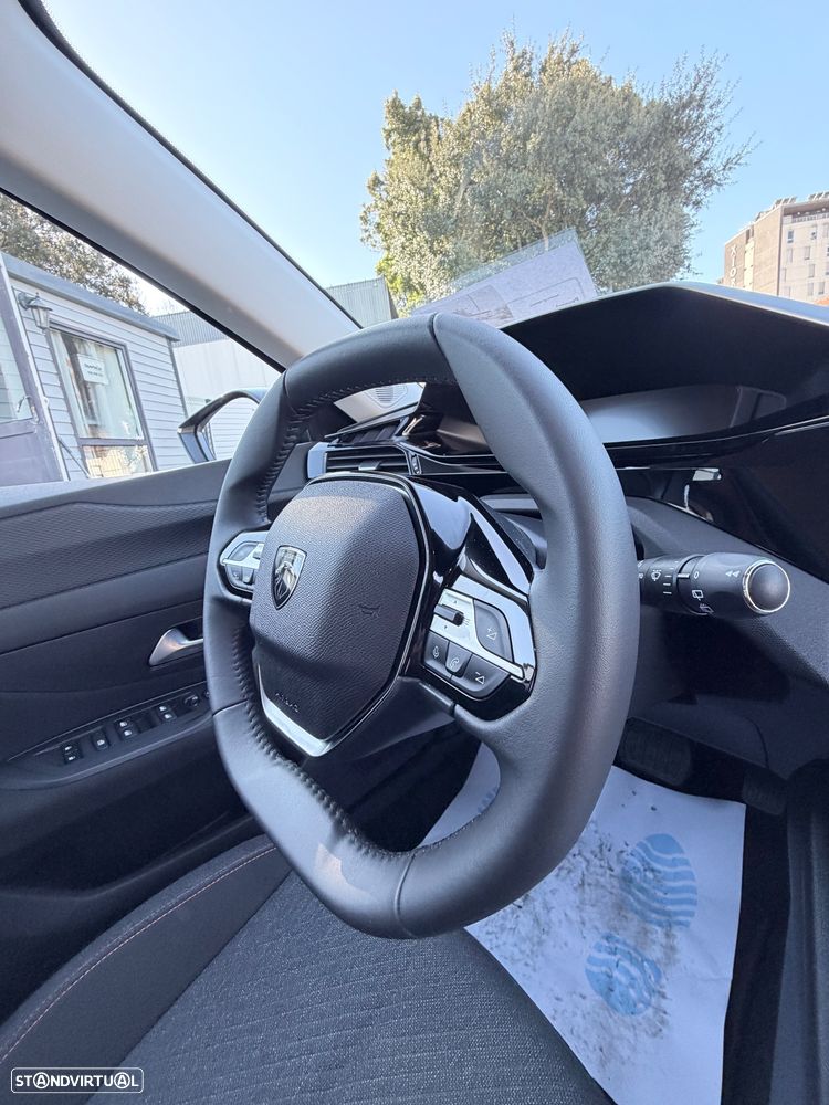 Peugeot e-308 156 Style - 23