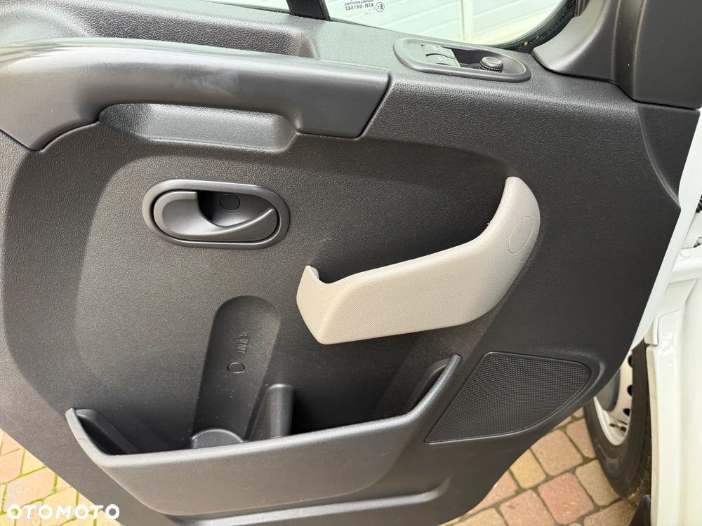 Renault Master Skrzyniowy - 11