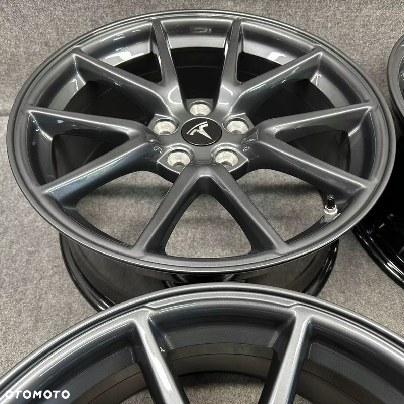 KOMPLET FELG TESLA MODEL 3 LIFT 18” 18 TPMS BLUETOOTH - 5