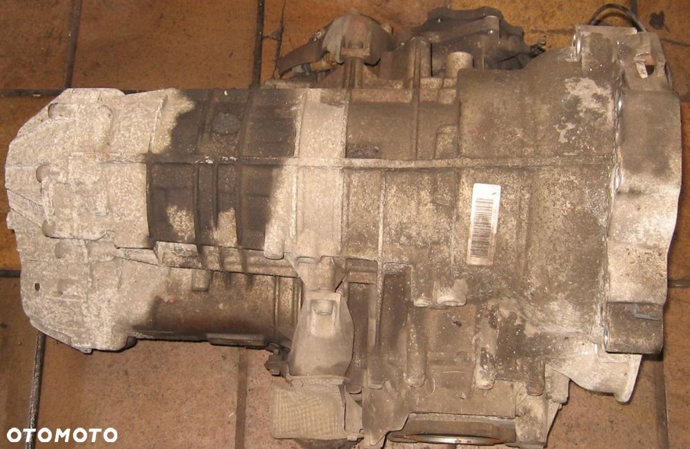 skrzynia biegów automat AUDI A4 B5 2.8 V6 CJW - 3