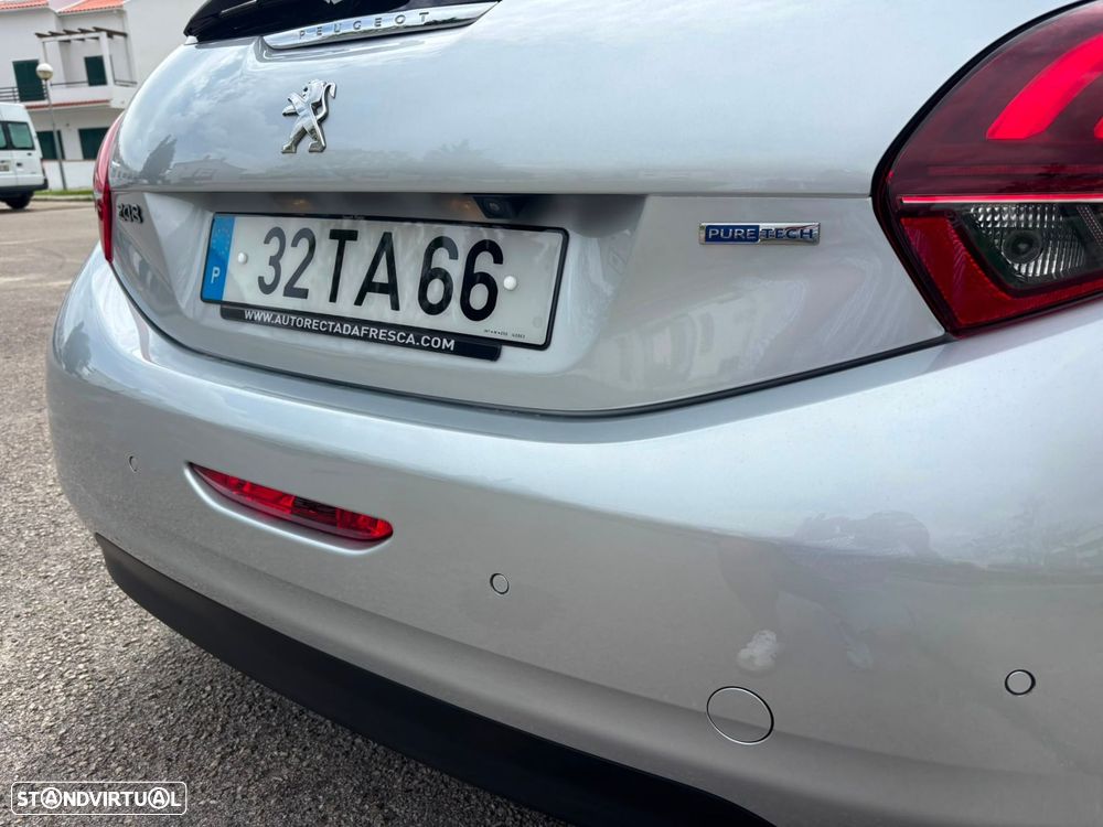 Peugeot 208 1.2 PureTech Style - 8