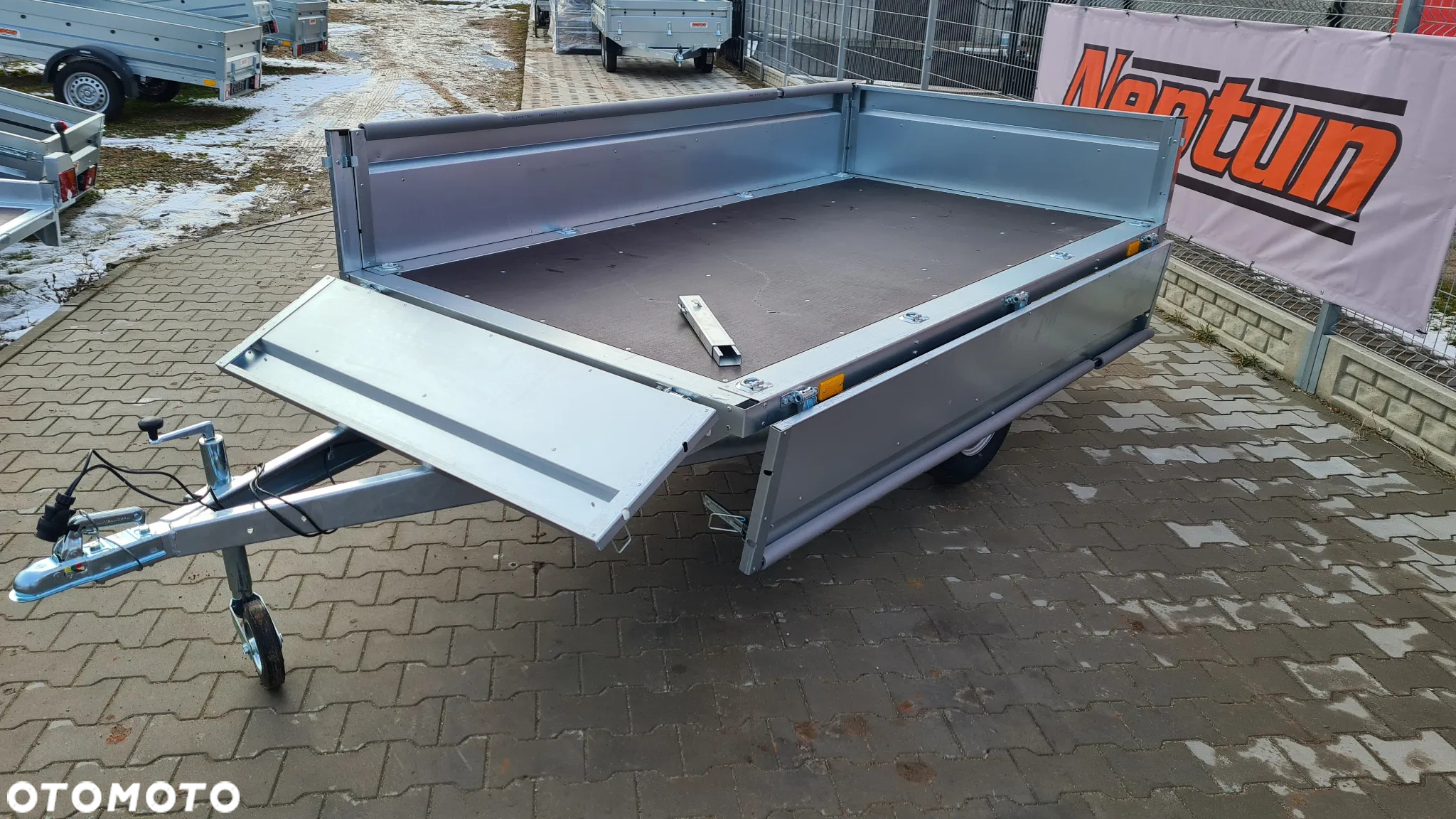 Neptun NORDICA skrzynia 263x145 burta 40cm przyczepa platforma GN124 - 5