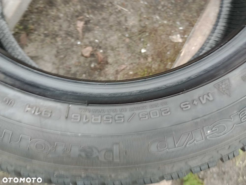 Opony zimowe 205x55 R16 GOODYEAR zima 205/55/16 - para 2 sztuki 7MM RunFlat RFT - 7