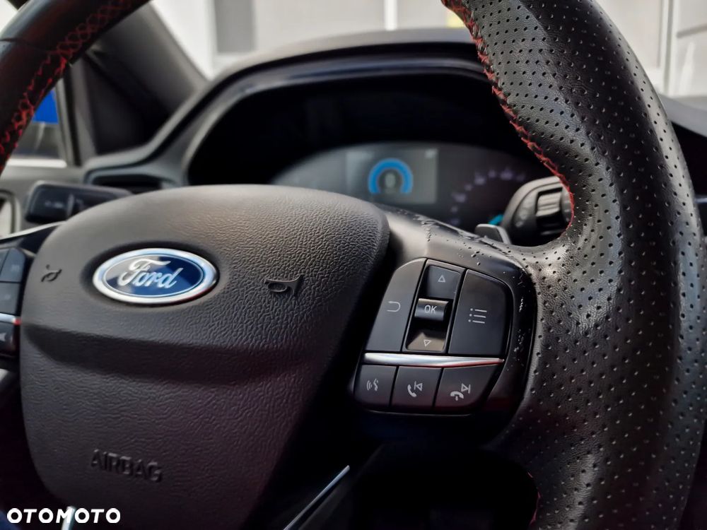 Ford Focus SW 1.5 EcoBoost ST-Line - 12