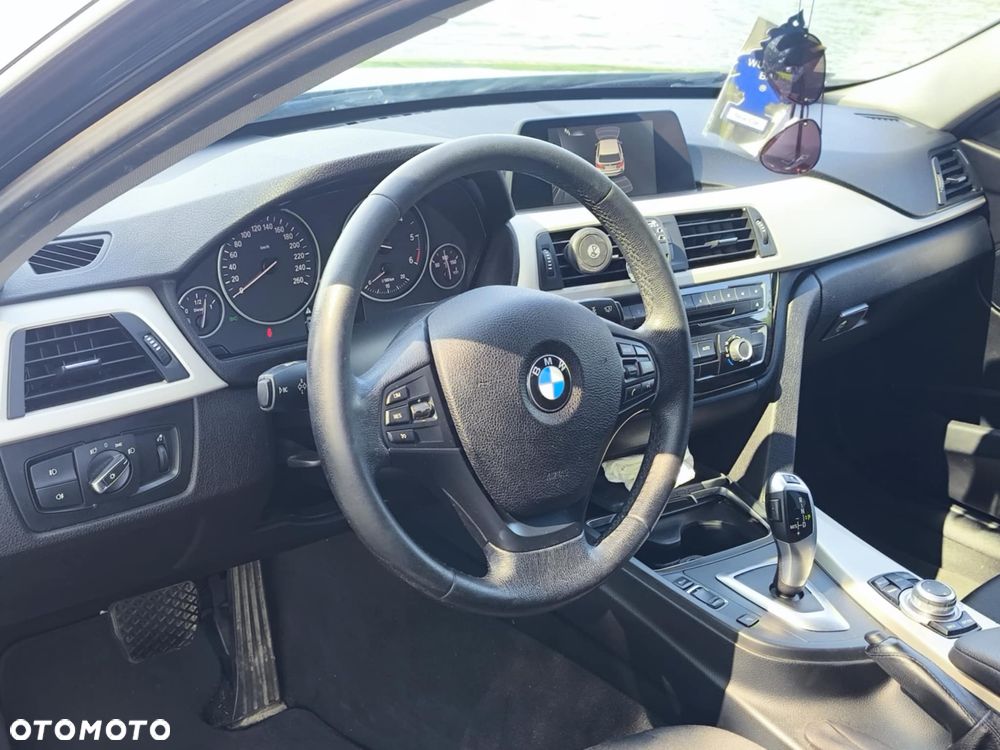 BMW Seria 3 318d - 8