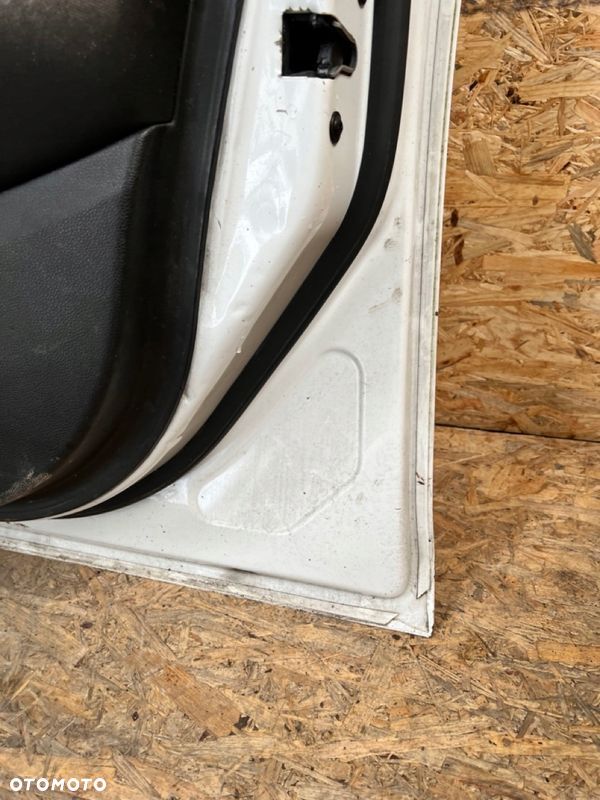 Drzwi PRZEDNIE PRAWE prawy przód OPEL ASTRA J IV KOMBI Lakier: GAZ Z40R - 11