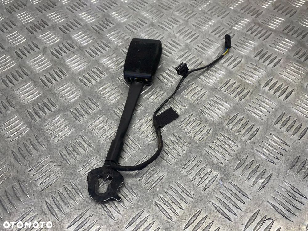 ZAPINKA KLAMRA UCHWYT PASA LEWA PRZEDNIA LEWY PRZÓD AUDI A3 8V 8V0857755E - 9
