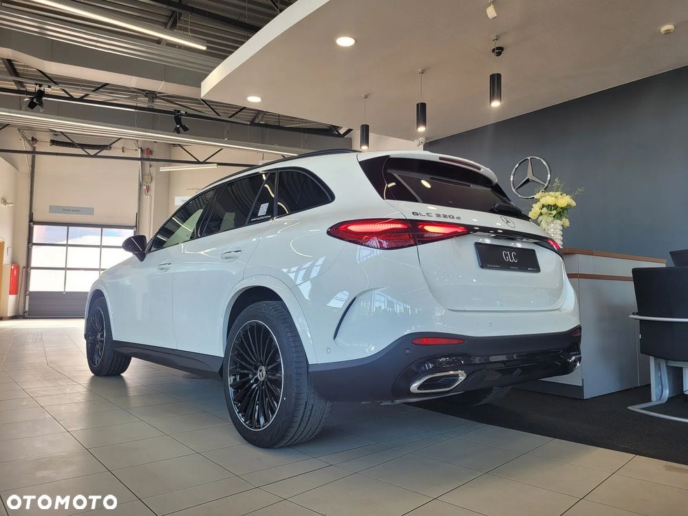 Mercedes-Benz Glc 2025 photo 3