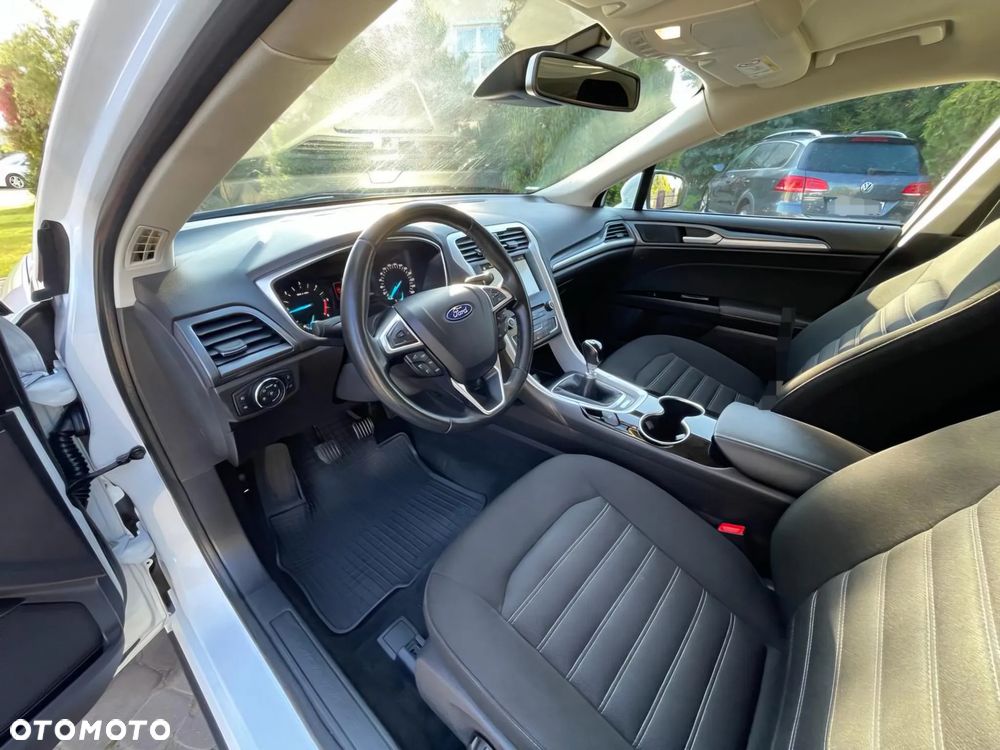 Ford Mondeo 2.0 TDCi STart-Stopp Titanium - 9