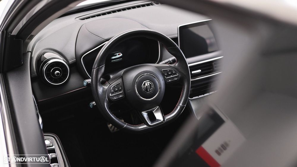 MG EHS 1.5 T-GDI Plug-in Hybrid Luxury - 49