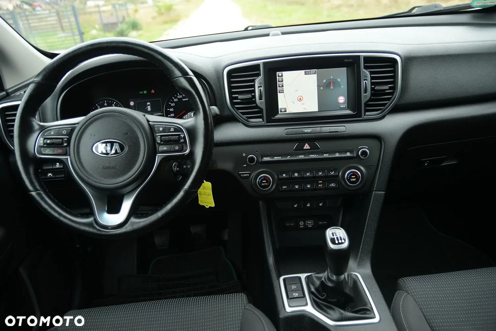 Kia Sportage 1.6 GDI 2WD Dream-Team Edition - 24