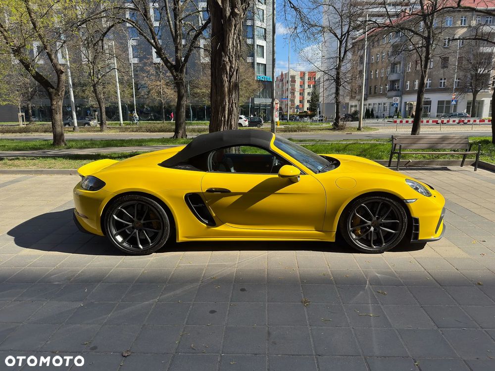Porsche 718 Spyder - 4