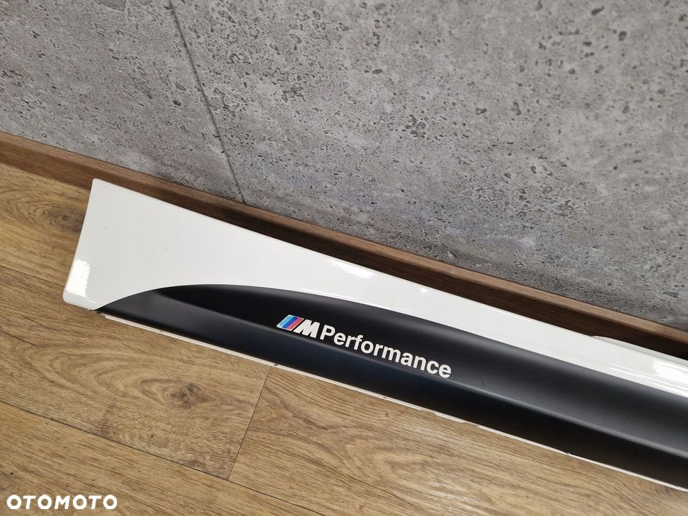 BMW F32 M-PAKIET LISTWA PROGOWA NAKŁADKA PRAWA M-PAKIET A300 BIAŁA 8054540 - 2