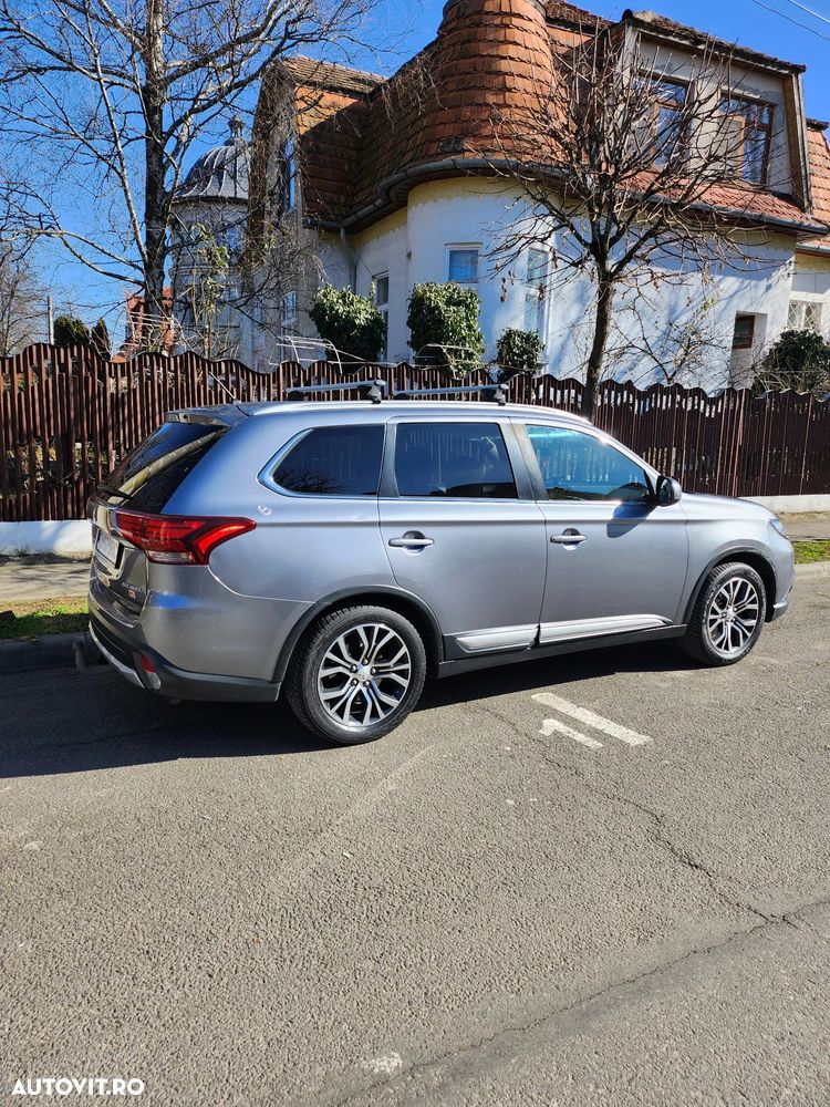 Mitsubishi Outlander 2.2L DI-D AS&G 6MT 4WD Intense A80 - 13