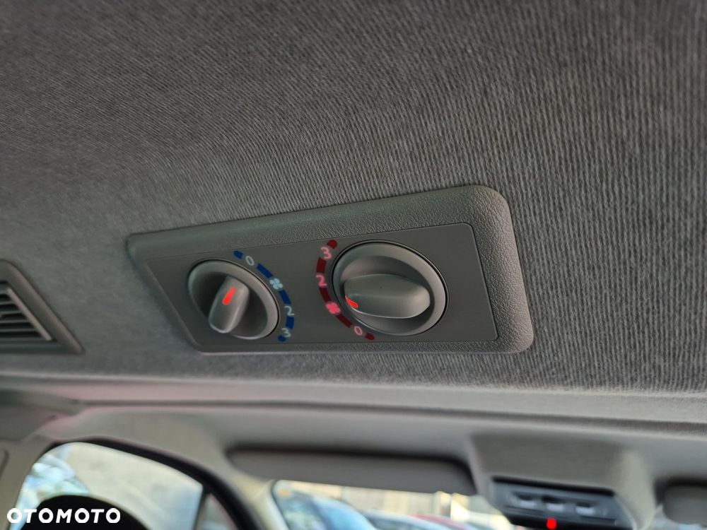 Renault trafic - 25