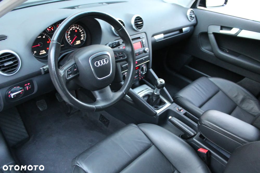 Audi A3 Sportback - 5