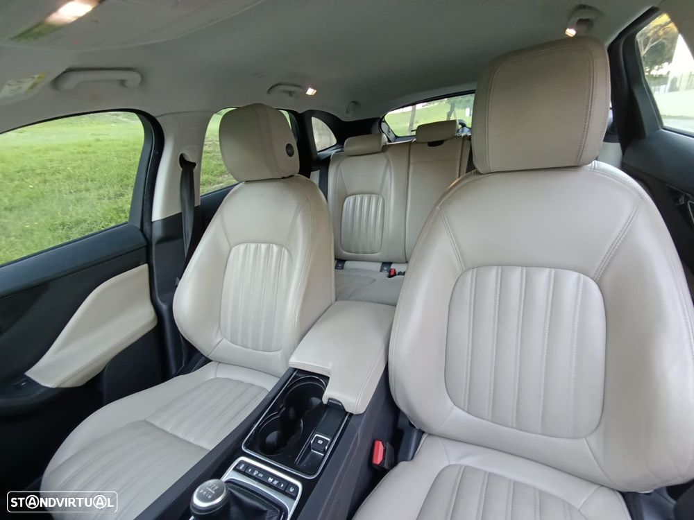 Jaguar F-Pace 2.0 i4D Prestige - 15