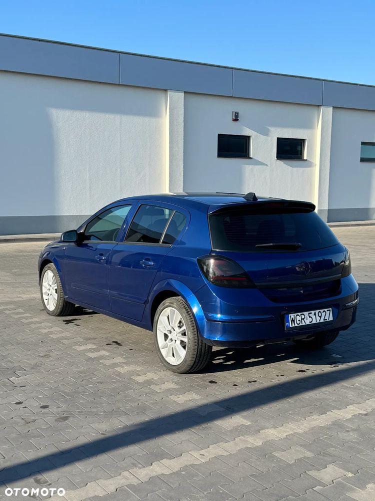 Opel Astra 1.6 Enjoy - 4