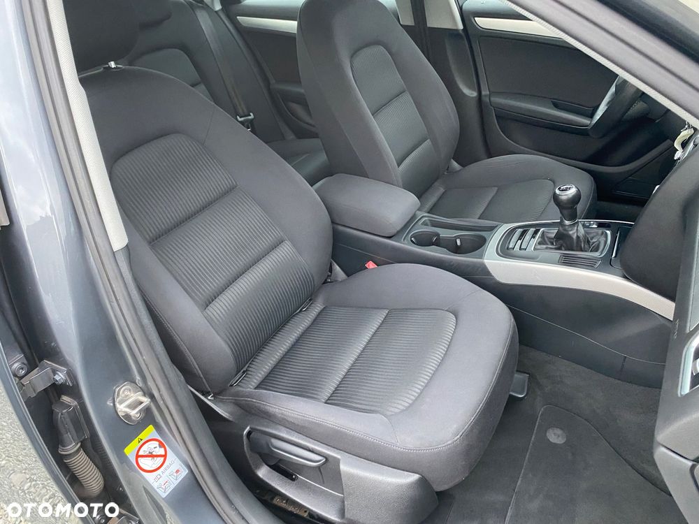 Audi A4 Limousine 2.0 TDI DPF clean diesel Ambiente - 27
