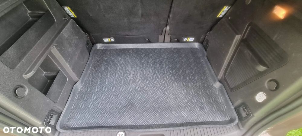 Ford Tourneo Courier 1.0 EcoBoost Trend - 28