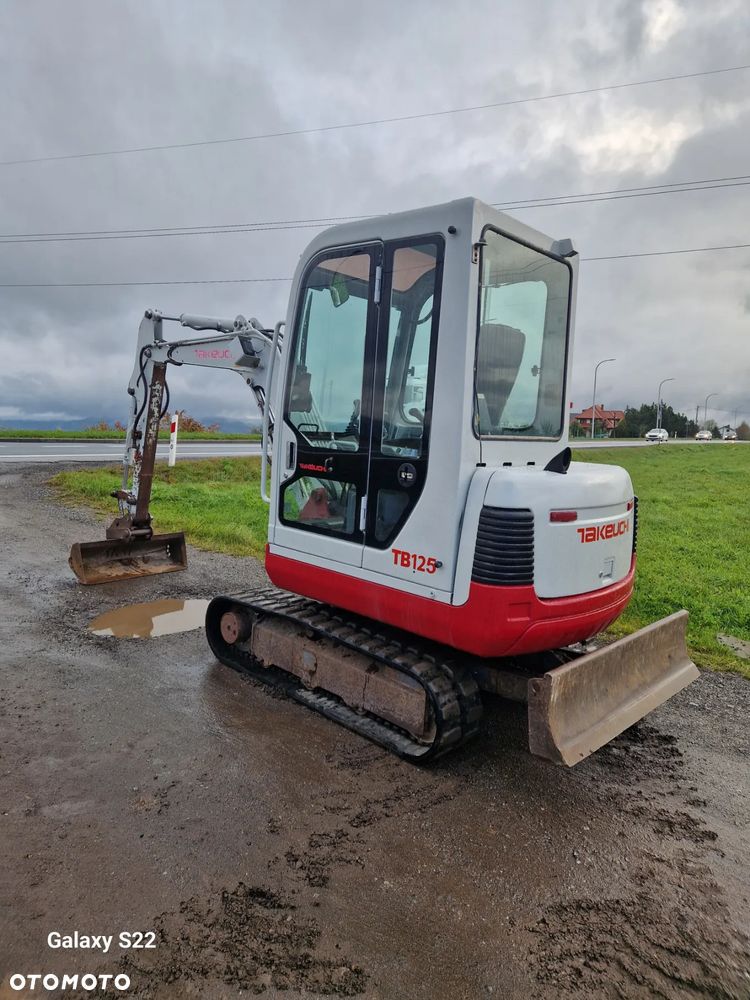 Takeuchi TB125 - 4