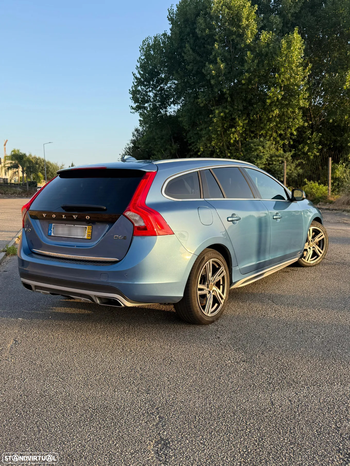 Volvo V60 2.4 D6 Summum AWD Phev - 2