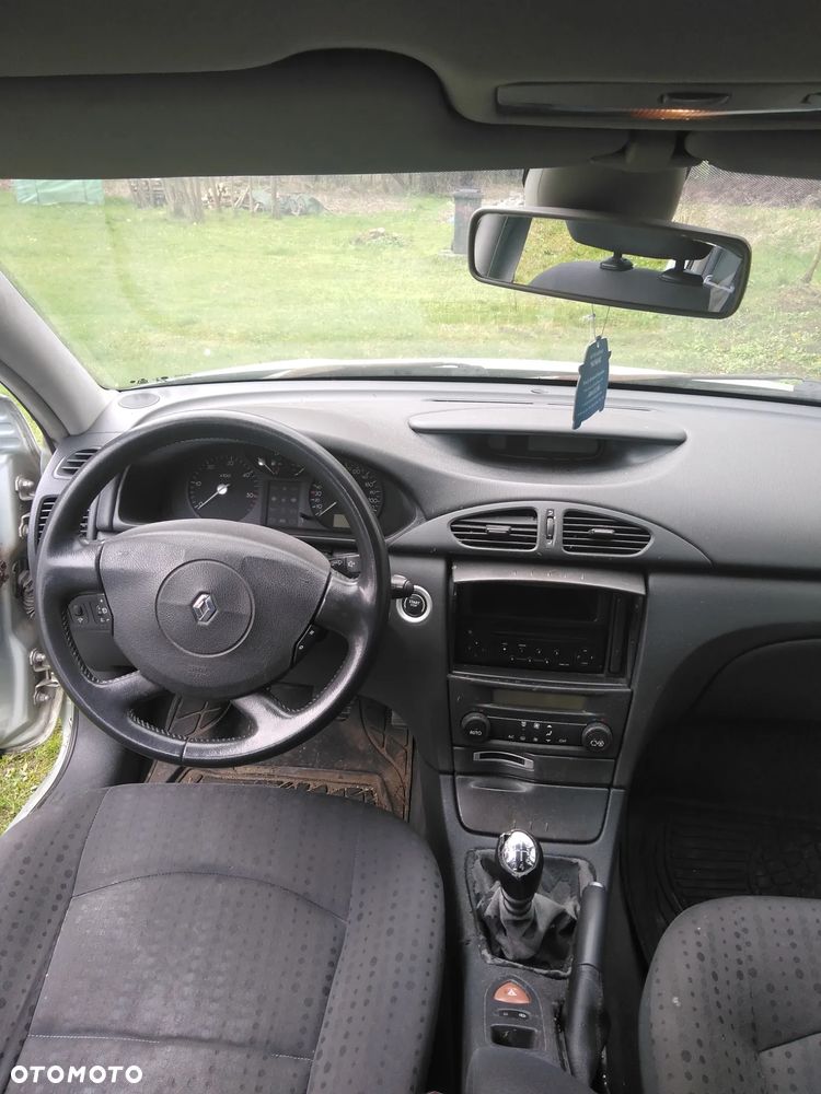 Renault Laguna 1.9 dCi - 8