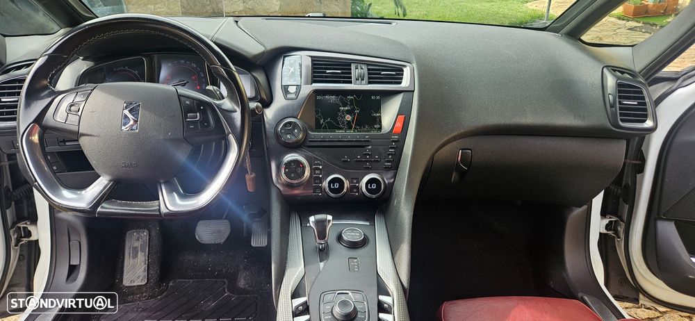Citroën DS5 2.0 HDi Hybrid4 So Chic CMP6 - 9