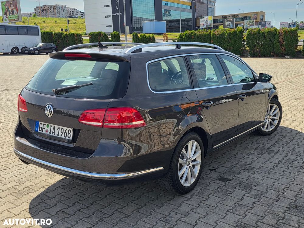 Volkswagen Passat Variant 2.0 TDI Blue TDI DSG Highline - 25