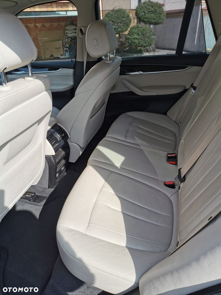 BMW X5 xDrive25d - 13