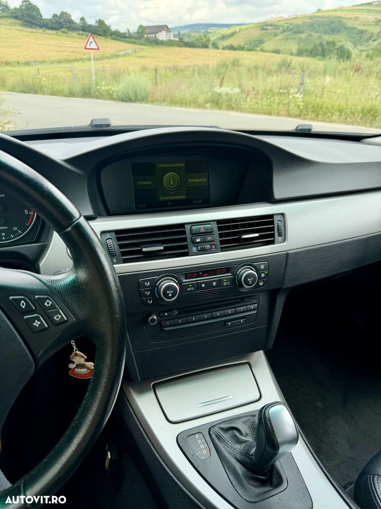 BMW Seria 3 - 18