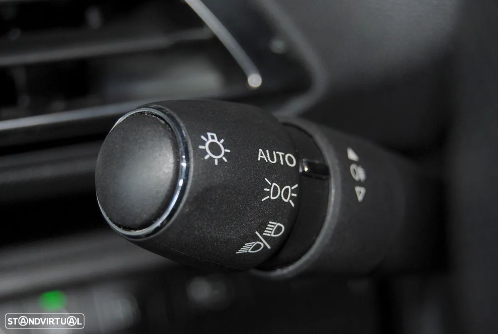 Peugeot 3008 1.6 Hybrid GT e-EAT8 - 33