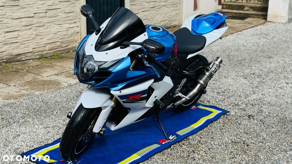 Suzuki GSX-R - 15