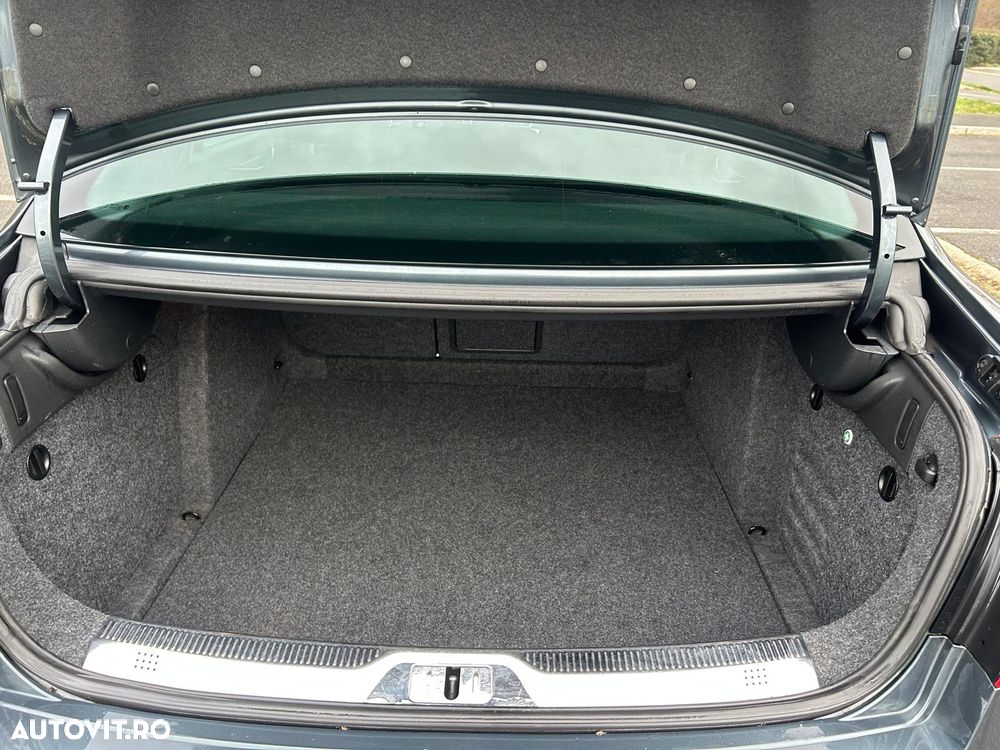 Skoda Superb 2.0 TDI PD Comfort - 6