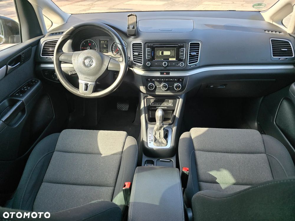Volkswagen Sharan 2.0 TDI DSG BlueMotion Technology Highline - 4