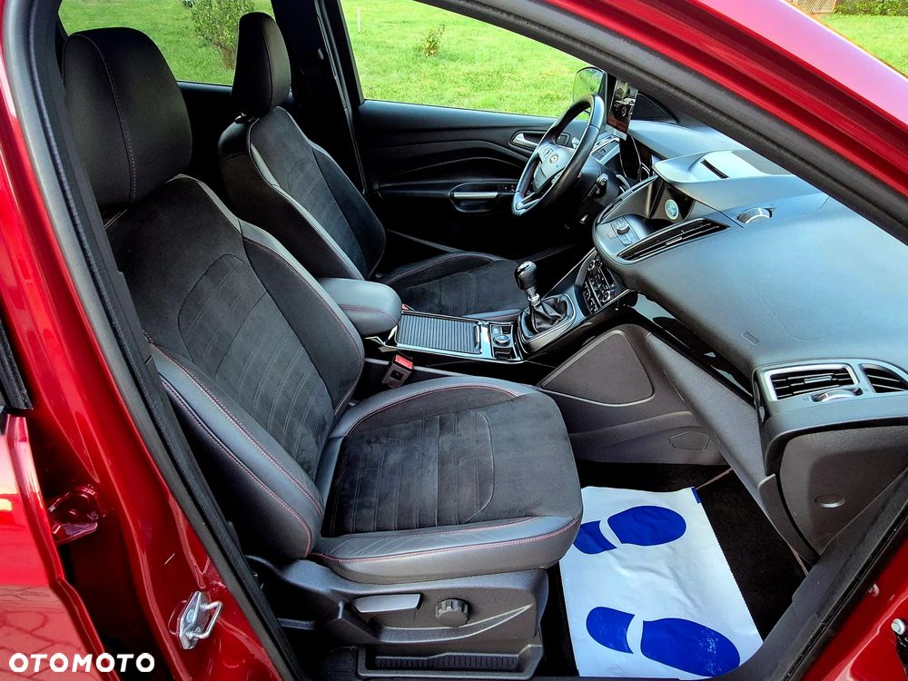 Ford Kuga 2.0 TDCi 4x4 ST-Line - 22