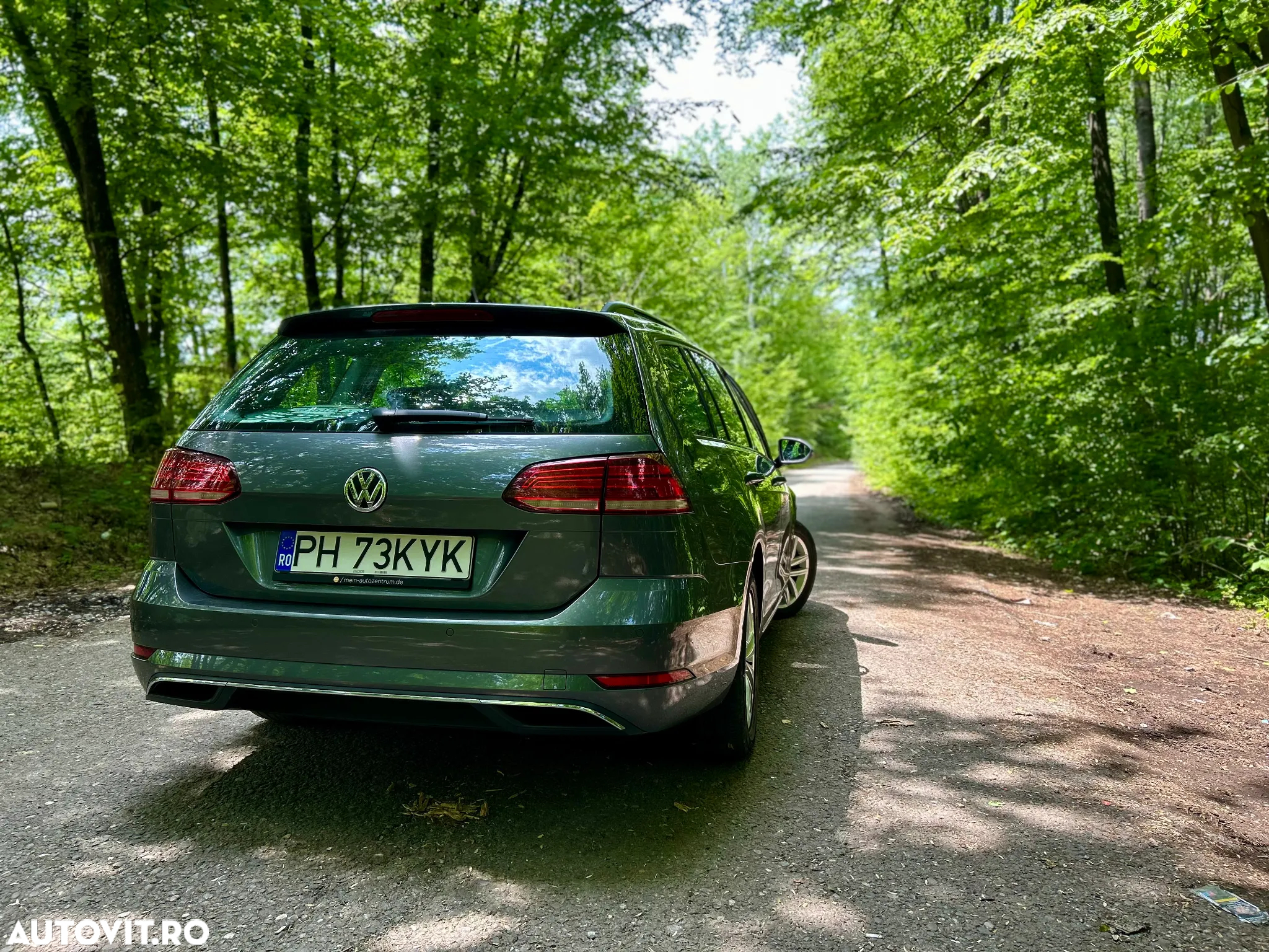 Volkswagen Golf 1.6 TDI DSG Comfortline - 6