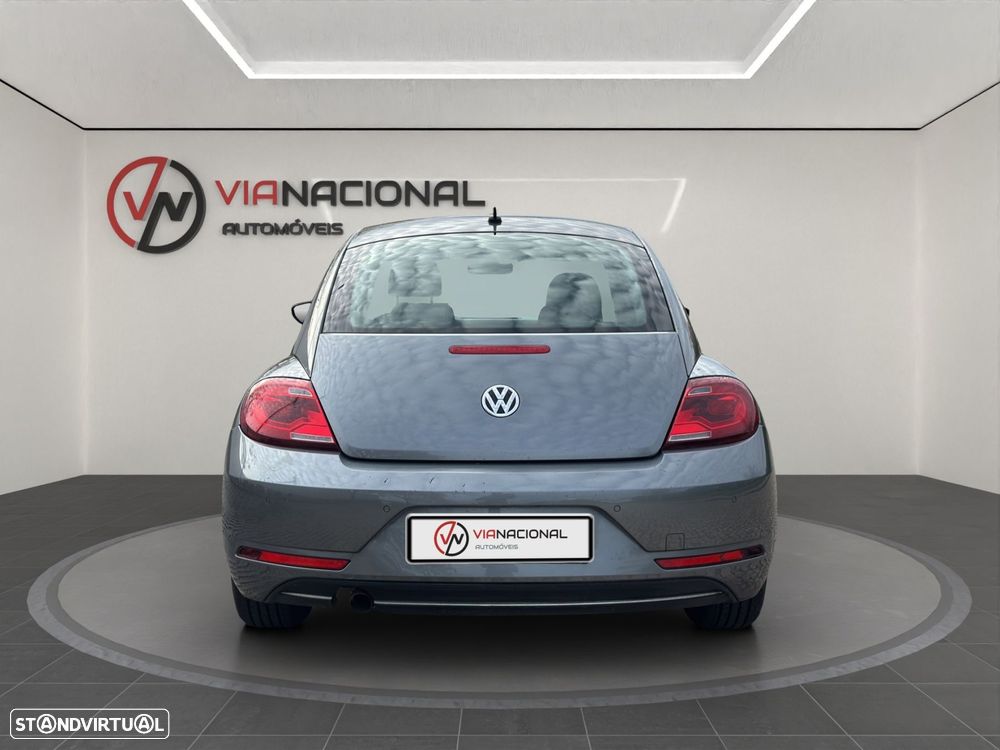 VW New Beetle 2.0 TDI - 6