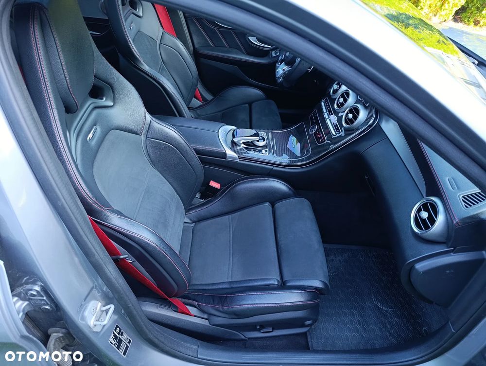 Mercedes-Benz Klasa C 450 AMG 4-Matic 7G-TRONIC - 15
