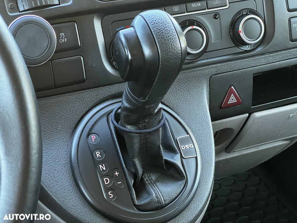 Volkswagen Transporter Caravelle DSG Comfortline Lung - 18