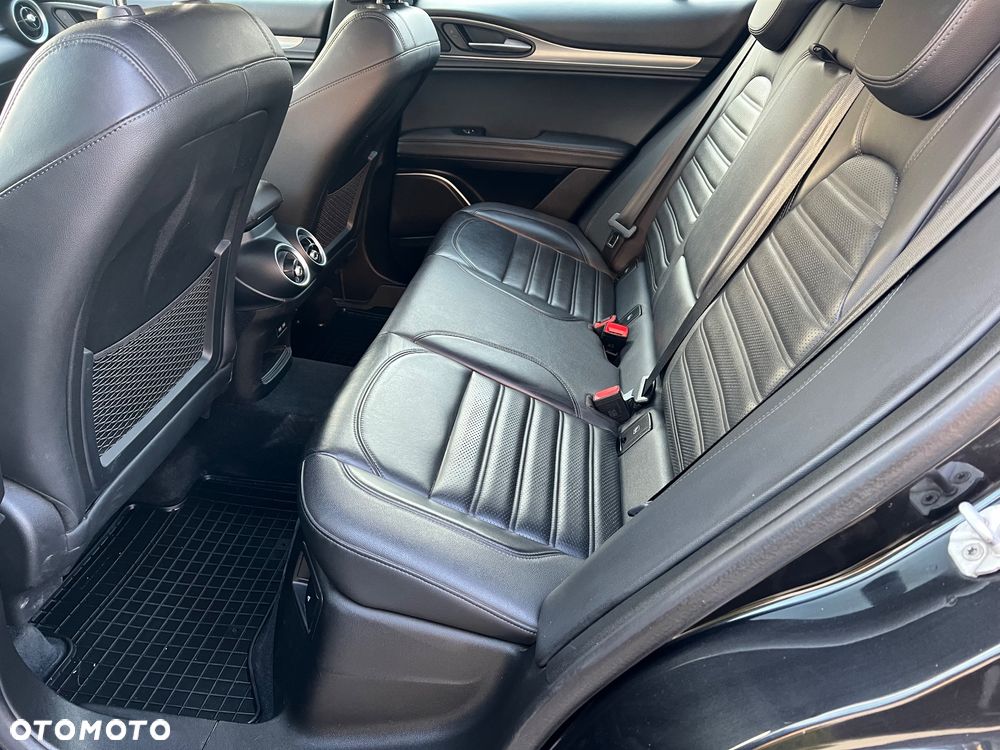 Alfa Romeo Stelvio 2.0 Turbo Veloce Q4 - 23