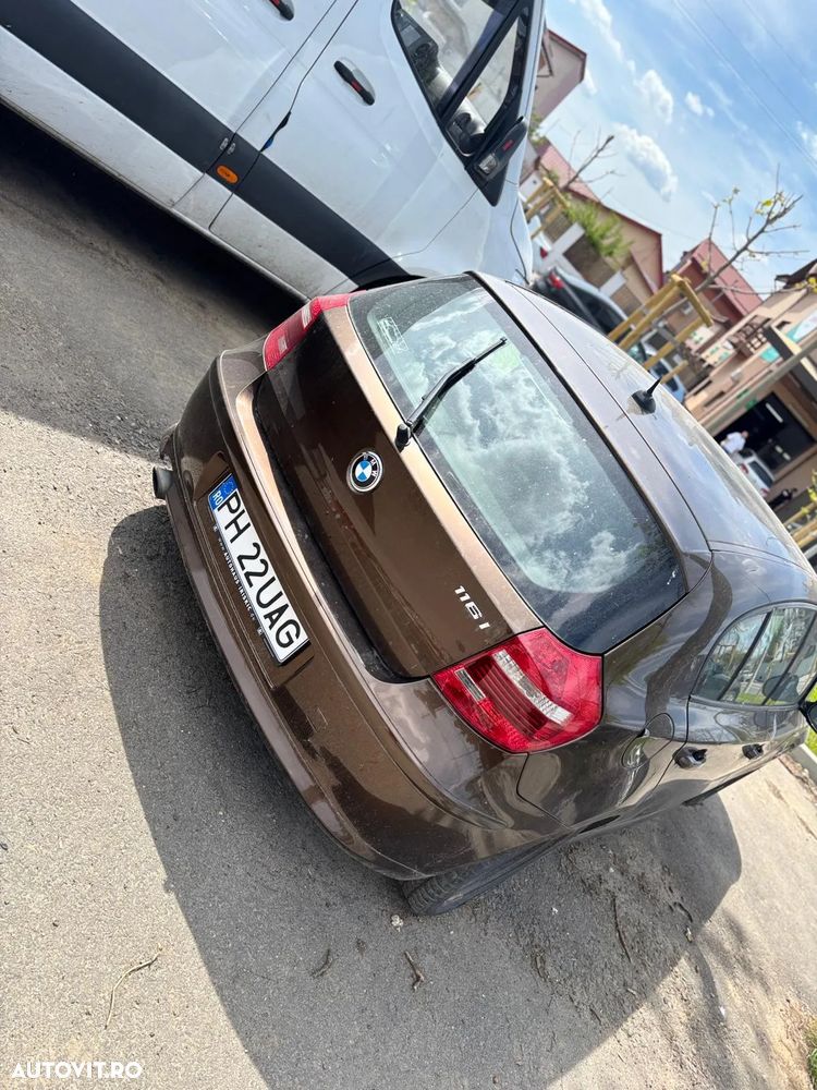 BMW Seria 1 116i - 4