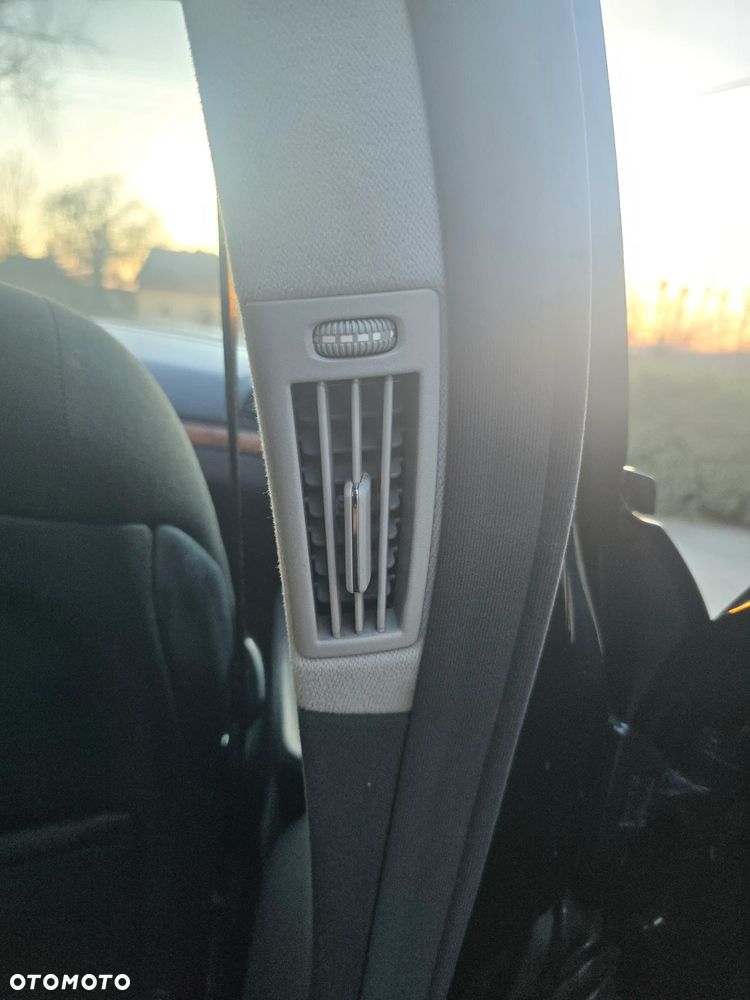 Mercedes-Benz Klasa E 280 CDI 4Matic Automatik Avantgarde DPF - 21